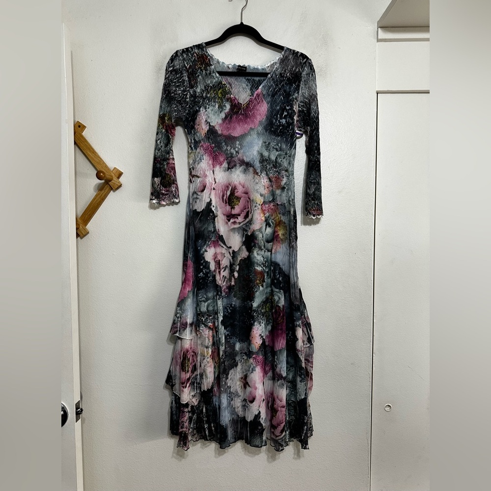 NEW Komarov Floral Chiffon Overlay Midi Dress, Size Medium